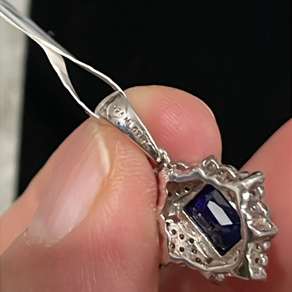 Genuine Natural Blue Sapphire With Tiny Diamonds Pendant in 925 Silver NWT - Picture 4 of 9